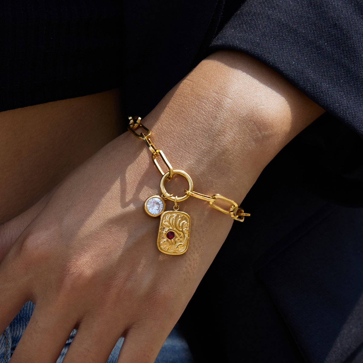 ELENYS Relic Chain – náramek na ruce